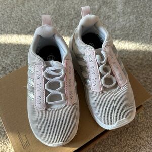 Toddler girl sneakers size 7